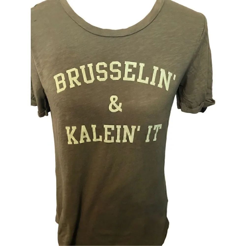 GRAYSON THREADS WOMEN'S BRUSSELIN' AND KALEIN' IT FUNNY GRAPHIC T-SHIRT